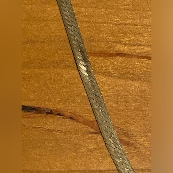 14kt Gold Herringbone Necklace - Picture 7 of 17